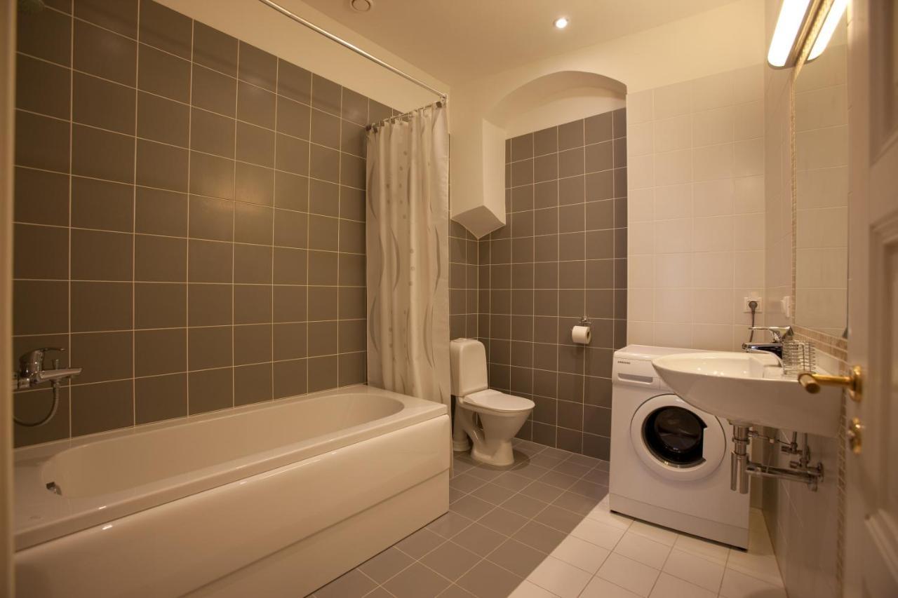 Cozy Apartment In Old Town Таллінн Номер фото